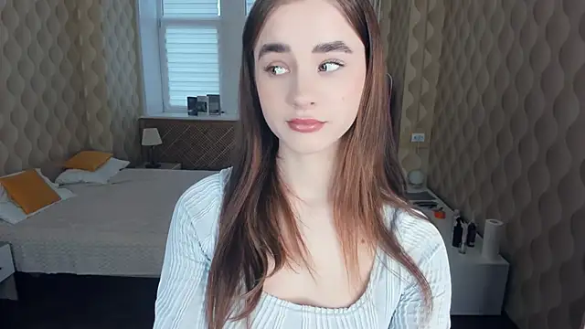 JinnyMcie online show from 25, 10, 2025