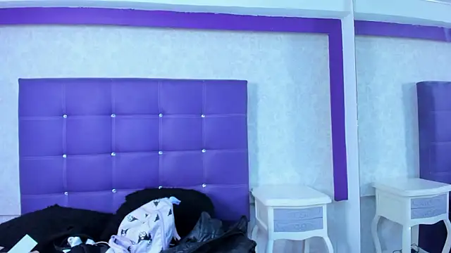 Snapshot of LeaMoreau22 chatting on 11, 10, 2025 LeaMoreau22 online show from 11, 10, 2025