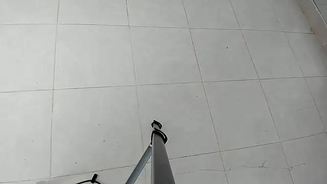 Snapshot of LeaMoreau22 chatting on 9, 11, 2025 LeaMoreau22 online show from 9, 11, 2025