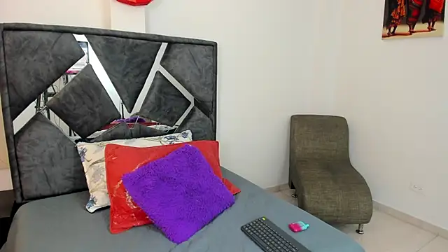 mia fox4 online show from 15, 11, 2025