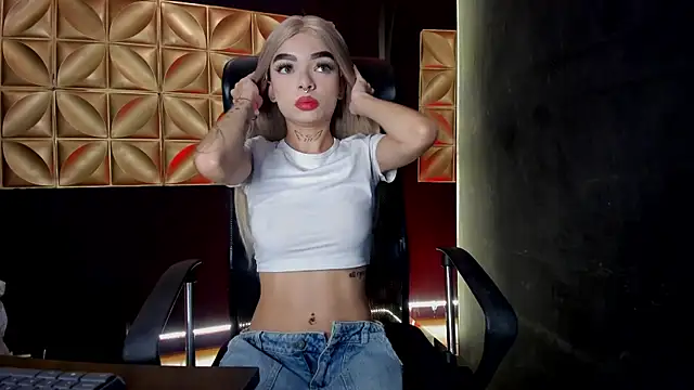 scarlettvelvet  online show from 21, 11, 2025