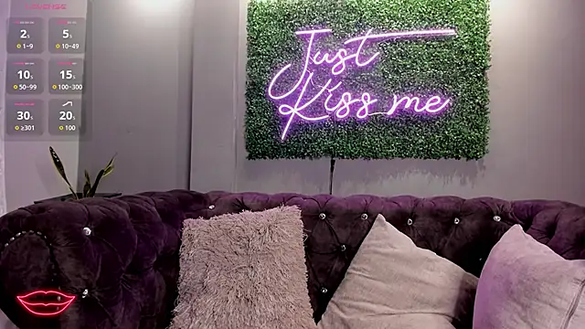 scarlettvelvet  online show from 18, 4, 2026