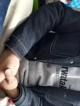 chougegg0214 online show from 6, 1, 2026