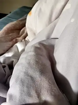 chougegg0214 online show from 15, 4, 2026