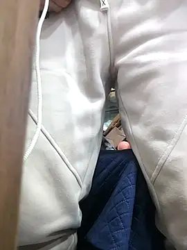 chougegg0214 online show from 27, 10, 2025