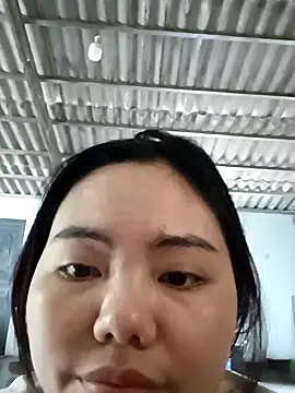 Snapshot of nhimxu chatting on 2, 10, 2025 nhimxu online show from 2, 10, 2025