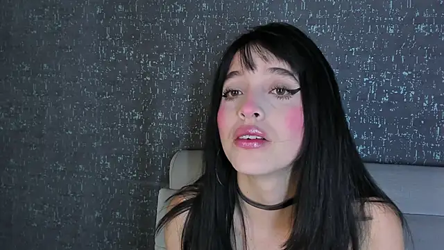 MeganR  online show from 23, 4, 2026