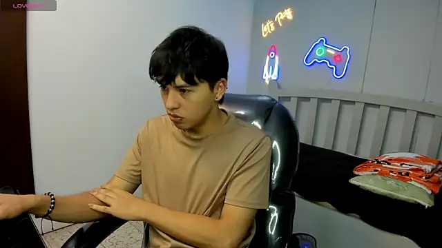 StiwenTwink online show from 2, 12, 2025