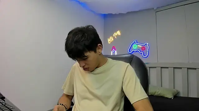 StiwenTwink online show from 5, 12, 2025