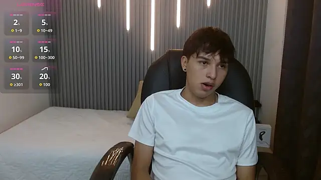 Snapshot of StiwenTwink chatting on 9, 7, 2026 StiwenTwink online show from 9, 7, 2026