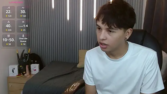 Snapshot of StiwenTwink chatting on 3, 7, 2026 StiwenTwink online show from 3, 7, 2026