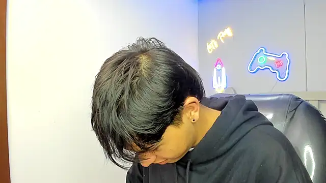 StiwenTwink online show from 27, 10, 2025