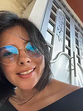 SaraMistick online show from 18, 12, 2025