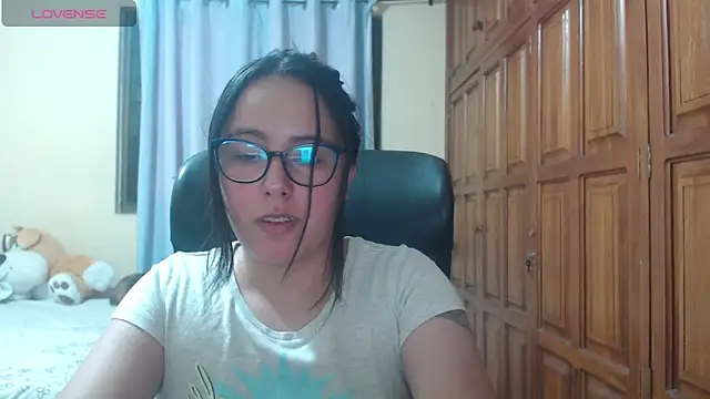 Venus cat  online show from 7, 1, 2026