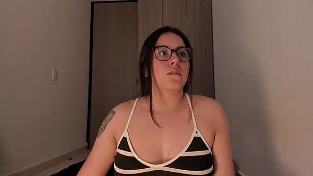 Venus cat  online show from 9, 10, 2025