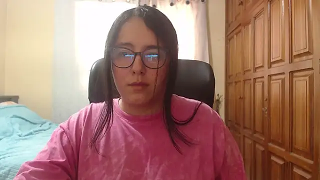 Snapshot of Venus_cat_ chatting on 20, 6, 2026 Venus cat online show from 20, 6, 2026