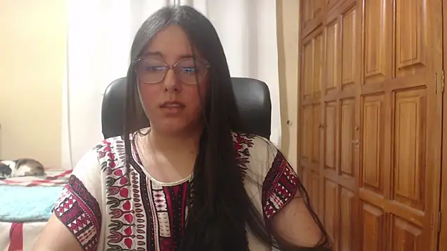 Snapshot of Venus_cat_ chatting on 21, 7, 2026 Venus cat online show from 21, 7, 2026