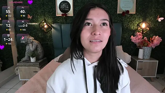 Snapshot of Rubyvixxen_ chatting on 25, 11, 2025 Rubyvixxen online show from 25, 11, 2025