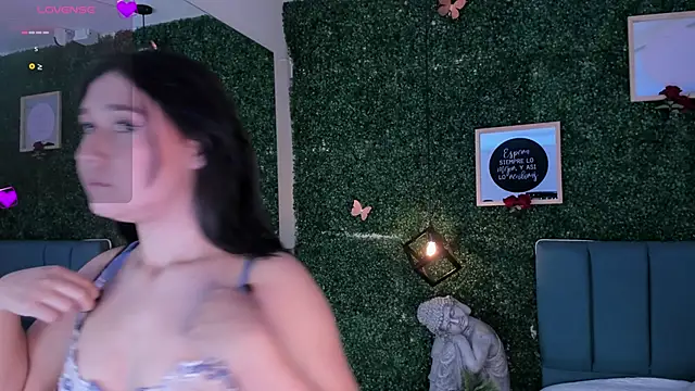 Snapshot of Rubyvixxen_ chatting on 31, 10, 2025 Rubyvixxen online show from 31, 10, 2025