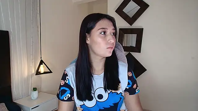 Snapshot of Rubyvixxen_ chatting on 17, 10, 2025 Rubyvixxen online show from 17, 10, 2025