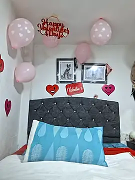 Chloe Mis online show from 15, 2, 2026