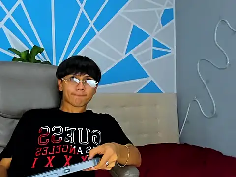 ELCHINO 69 online show from 5, 10, 2025