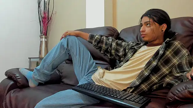 Dickie Dicking online show from 7, 10, 2025