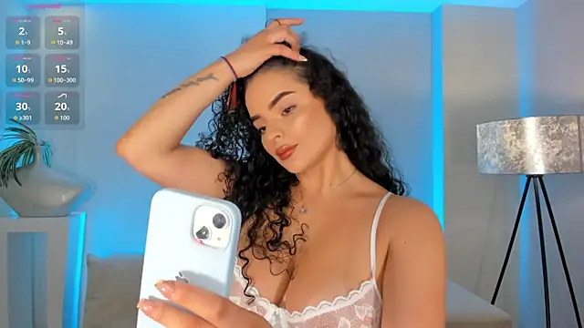 Snapshot of KylieJenkins chatting on 10, 6, 2026 KylieJenkins online show from 10, 6, 2026