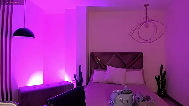 KylieJenkins online show from 19, 4, 2026