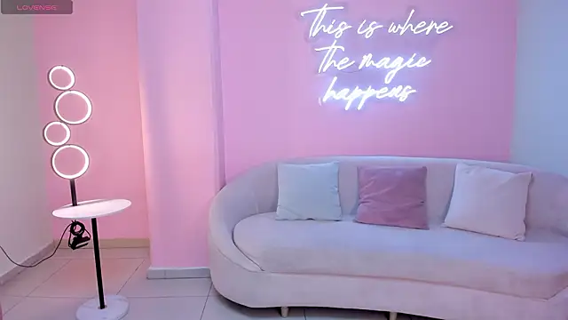 NatalieLewis online show from 25, 2, 2026