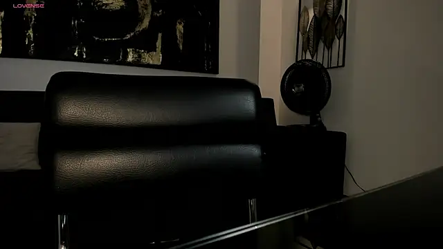 EmilyJohnsonX1 online show from 4, 12, 2025