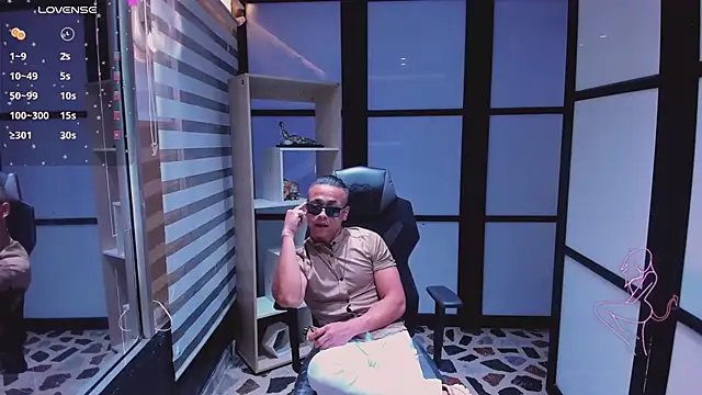 ApoloBonshe  online show from 4, 10, 2025