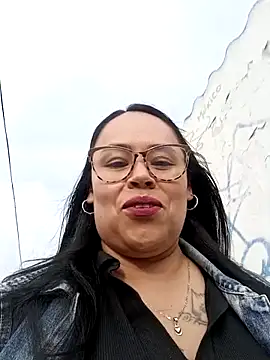 Italia 12 online show from 5, 11, 2025