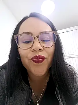 Italia 12 online show from 13, 11, 2025