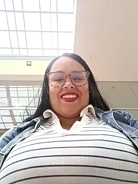 Italia 12 online show from 10, 11, 2025