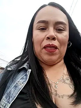 Italia 12 online show from 23, 10, 2025