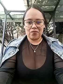 Italia 12 online show from 15, 11, 2025