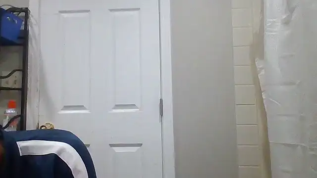 Snapshot of StroknGoon69 chatting on 31, 10, 2025 StroknGoon69 online show from 31, 10, 2025