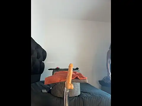 MerliaSsomer online show from 23, 10, 2025