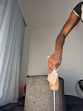 MerliaSsomer online show from 14, 4, 2026