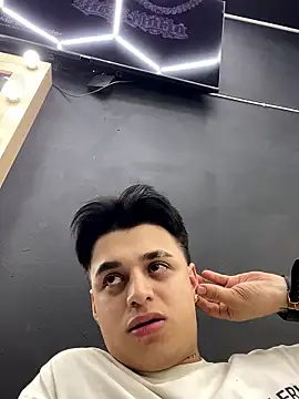 Snapshot of jeff2995_ chatting on 8, 11, 2025 jeff2995 online show from 8, 11, 2025