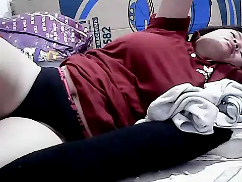 HornyPussie69 online show from 3, 10, 2025