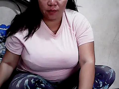 Snapshot of HornyPussie69 chatting on 1, 5, 2026 HornyPussie69 online show from 1, 5, 2026