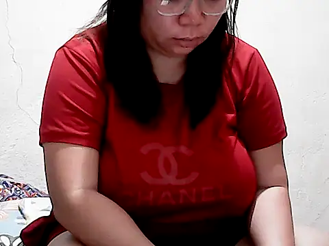 HornyPussie69 online show from 14, 12, 2025