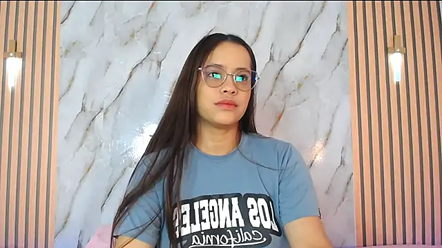 Snapshot of PiaGelvez chatting on 26, 11, 2025 PiaGelvez online show from 26, 11, 2025