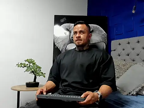 ZEUS-KING online show from 3, 10, 2025