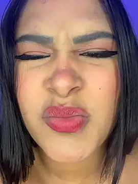 Snapshot of sarafox_10 chatting on 8, 10, 2025 sarafox 10 online show from 8, 10, 2025