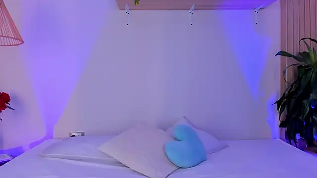 Snapshot of Megan_Ritz chatting on 14, 10, 2025 Megan Ritz online show from 14, 10, 2025