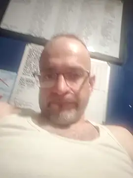 Curious9884 online show from 15, 4, 2026