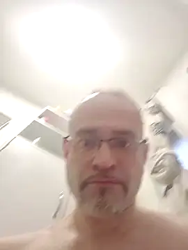 Curious9884 online show from 27, 4, 2026